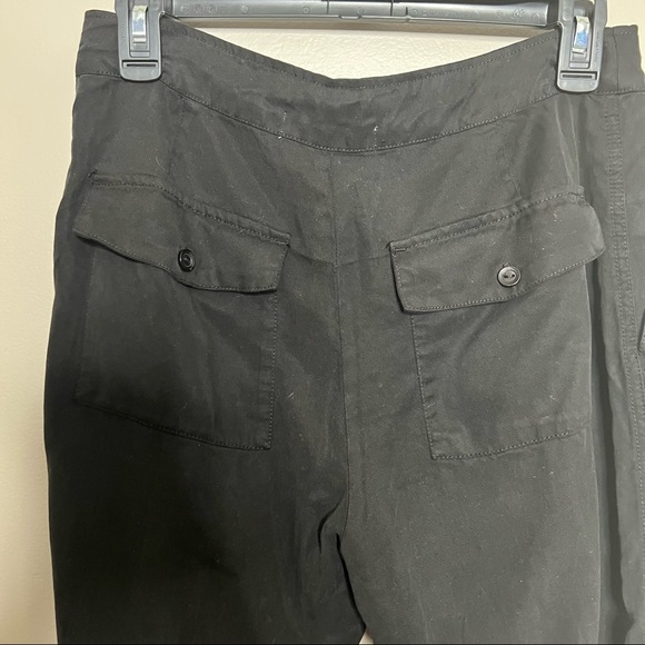 NWT Young, Fabulous & Broke (YFB) black cropped cargo/utility pants size small - Picture 8 of 11